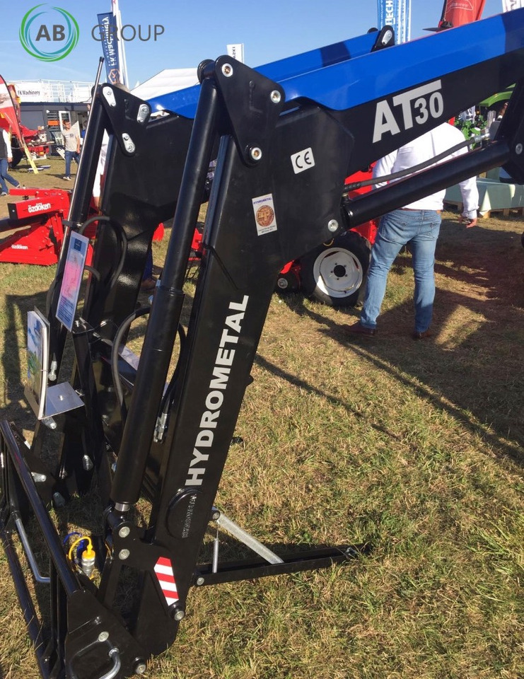 Hydrometal front loader AT-30 - Челен товарач за трактор: снимка 1 Hydrometal front loader AT-30 - Челен товарач за трактор: снимка 1