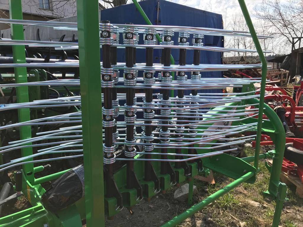 Inter-Tech Rotary Rake ZKT-420, 4.2 m - Гребло/ Сенообръщачка: снимка 3 Inter-Tech Rotary Rake ZKT-420, 4.2 m - Гребло/ Сенообръщачка: снимка 3