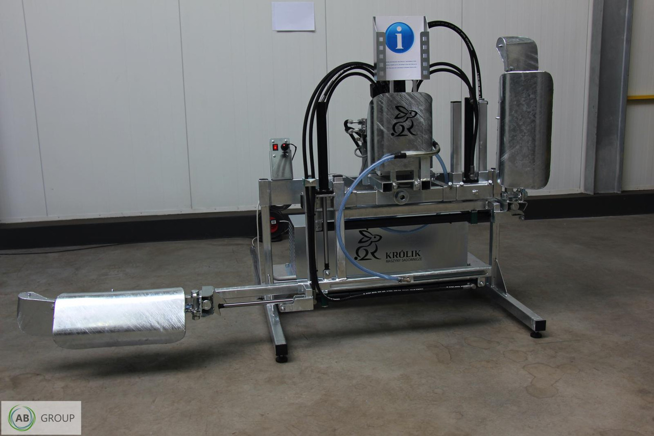 Krolik double-sided hydraulic herbicide beam BHh - Навесна пръскачка: снимка 2 Krolik double-sided hydraulic herbicide beam BHh - Навесна пръскачка: снимка 2