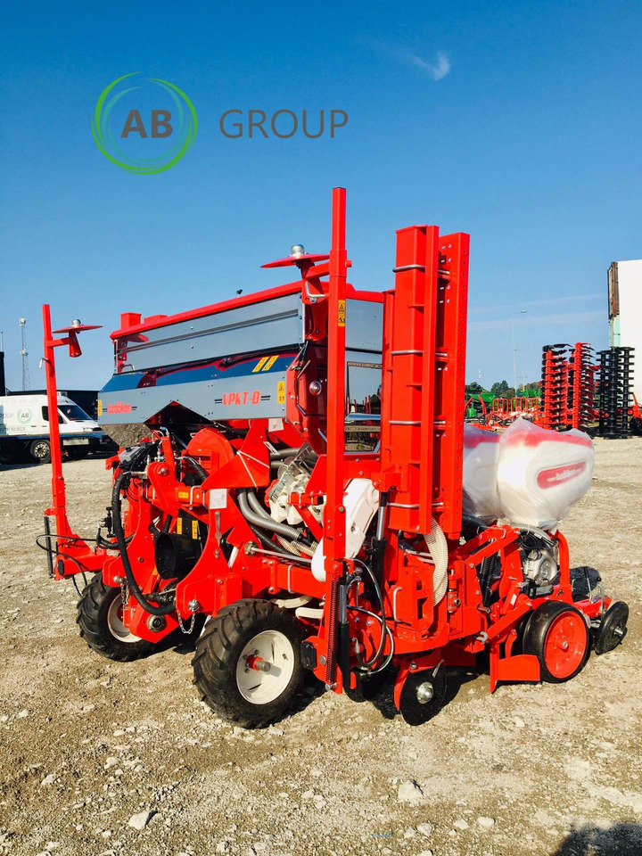 Ozdoken VPKT-DG8 eight-row pneumatic precision seeder with depth fertilization - Прецизна сеялка: снимка 4 Ozdoken VPKT-DG8 eight-row pneumatic precision seeder with depth fertilization - Прецизна сеялка: снимка 4