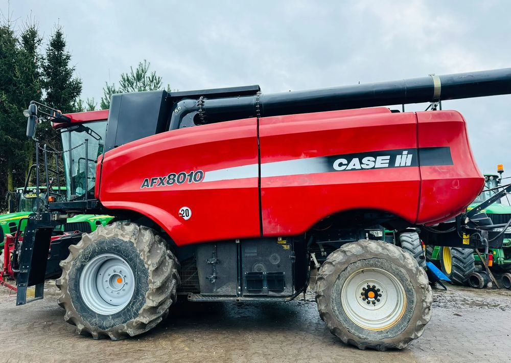 Case IH AFH 8010 - Зърнокомбайн: снимка 5 Case IH AFH 8010 - Зърнокомбайн: снимка 5