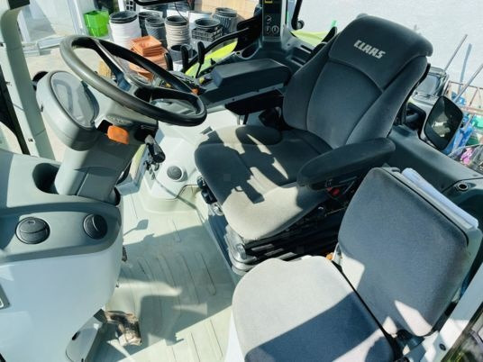 Claas ARION 620 - Трактор: снимка 4 Claas ARION 620 - Трактор: снимка 4
