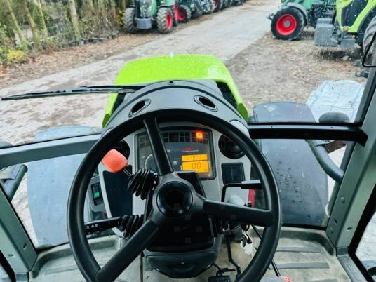 Claas AXION 810 CEBIS - Трактор: снимка 2 Claas AXION 810 CEBIS - Трактор: снимка 2