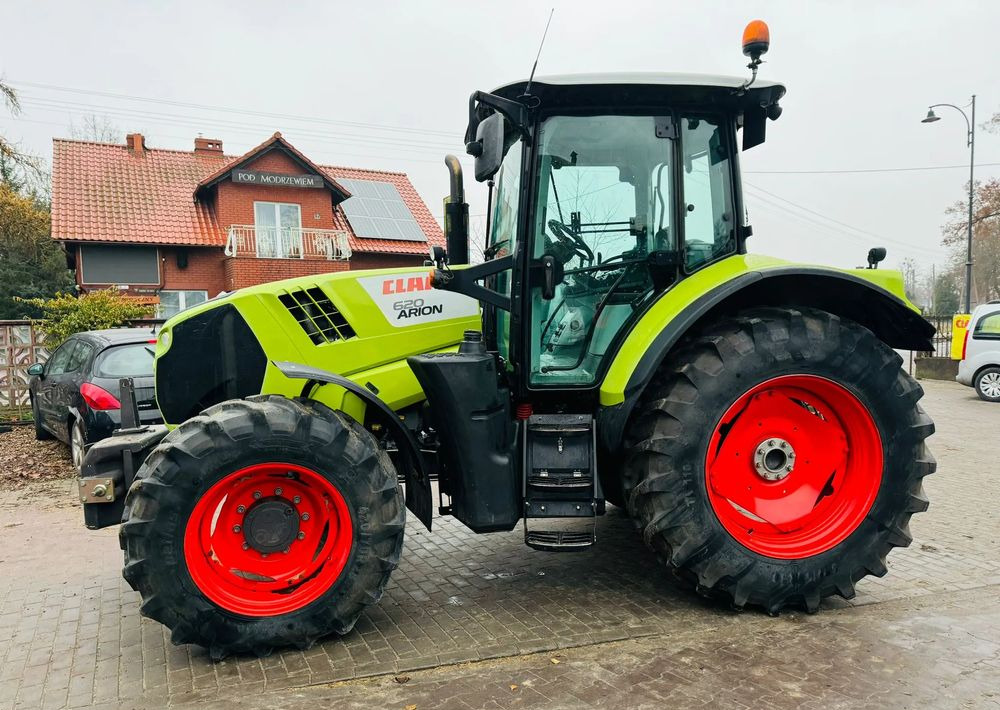 Claas Arion 620 - Трактор: снимка 3 Claas Arion 620 - Трактор: снимка 3