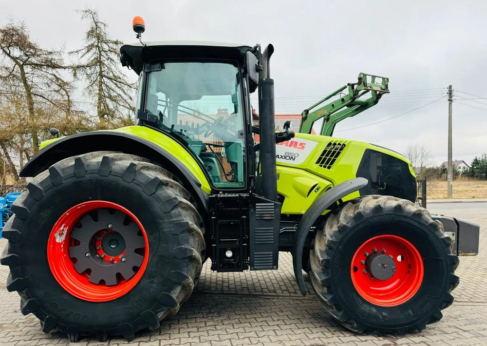 Claas Axion 850 - Трактор: снимка 2 Claas Axion 850 - Трактор: снимка 2