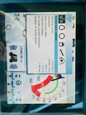 Claas XERION 3800 - Трактор: снимка 4 Claas XERION 3800 - Трактор: снимка 4