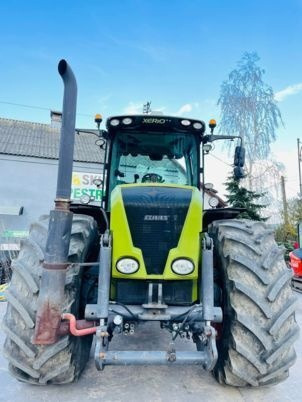 Claas XERION 3800 - Трактор: снимка 5 Claas XERION 3800 - Трактор: снимка 5