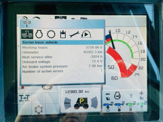 Claas XERION 3800 TRAC - Трактор: снимка 5 Claas XERION 3800 TRAC - Трактор: снимка 5