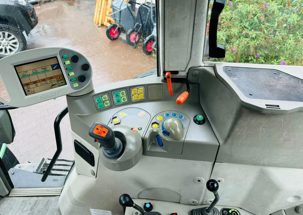 Трактор Fendt 412 Vario: снимка 8