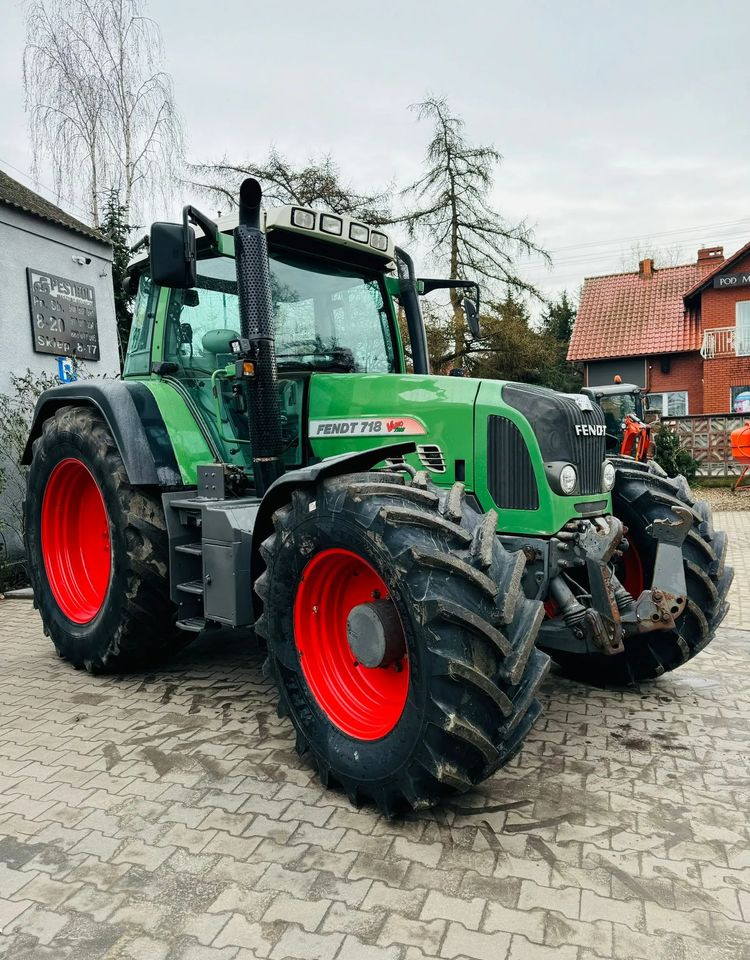Fendt 718 Vario TMS - Трактор: снимка 4 Fendt 718 Vario TMS - Трактор: снимка 4