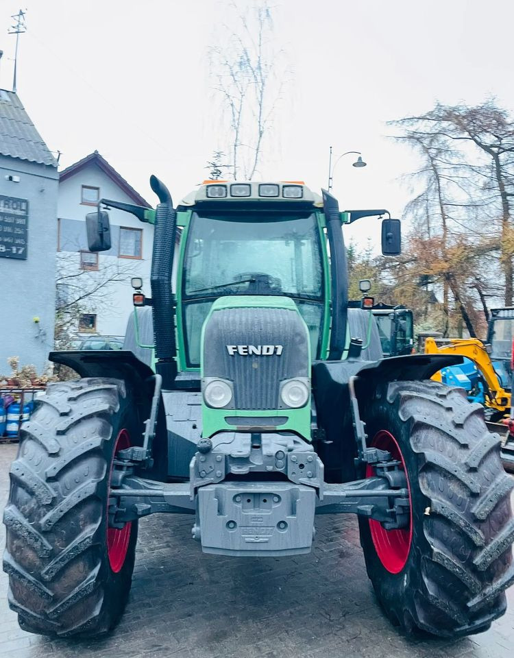 Fendt 820 - Трактор: снимка 2 Fendt 820 - Трактор: снимка 2