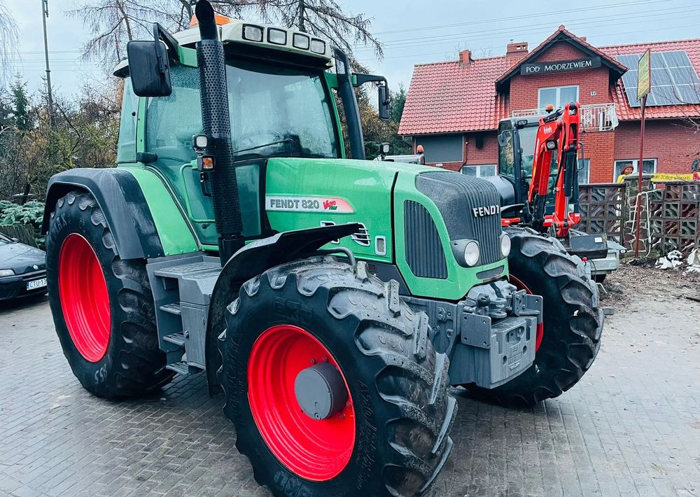 Fendt 820 - Трактор: снимка 3 Fendt 820 - Трактор: снимка 3