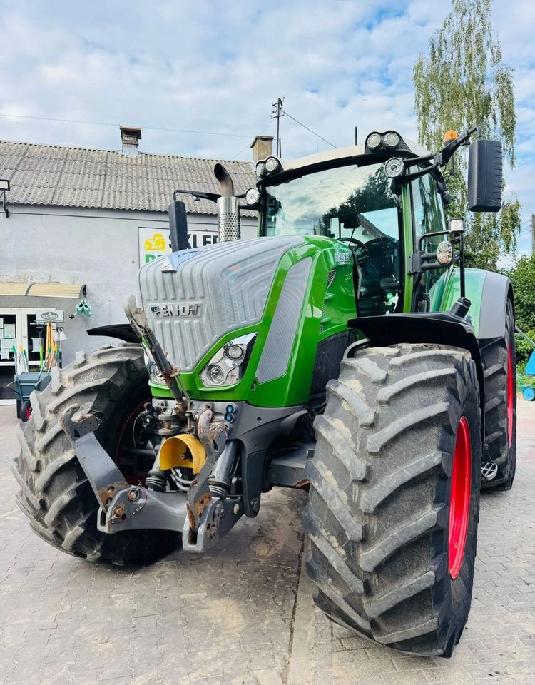 Fendt 828 Vario Profi Plus - Трактор: снимка 1 Fendt 828 Vario Profi Plus - Трактор: снимка 1