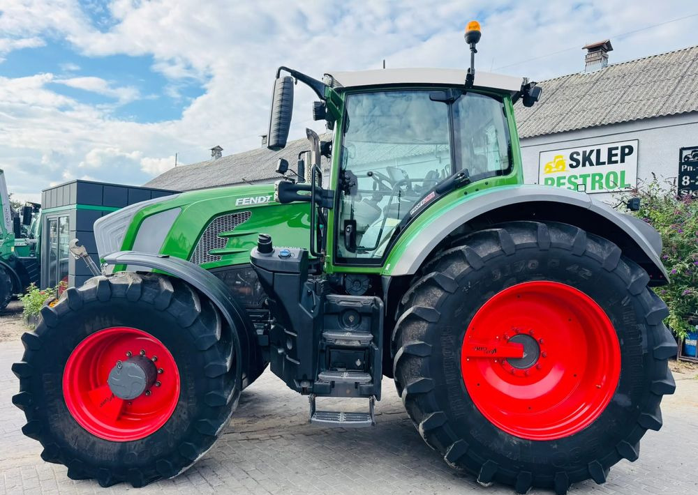 Fendt 828 Vario Profi Plus - Трактор: снимка 5 Fendt 828 Vario Profi Plus - Трактор: снимка 5