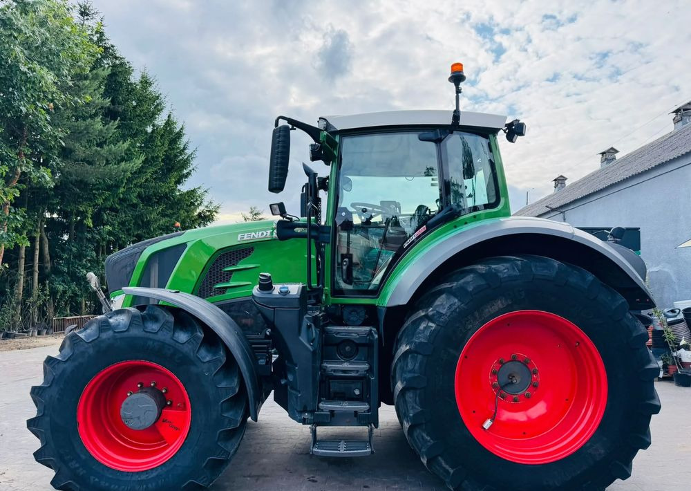 Fendt 828 Vario Profi Plus - Трактор: снимка 3 Fendt 828 Vario Profi Plus - Трактор: снимка 3