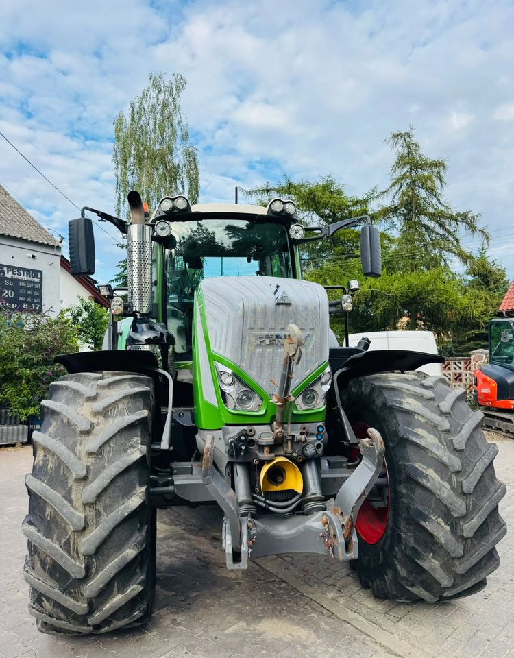 Fendt 828 Vario Profi Plus - Трактор: снимка 3 Fendt 828 Vario Profi Plus - Трактор: снимка 3