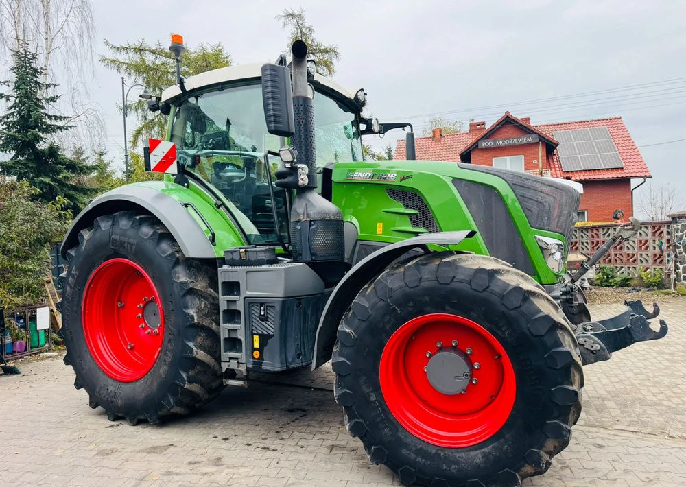 Fendt 828 Vario Profi - Трактор: снимка 4 Fendt 828 Vario Profi - Трактор: снимка 4