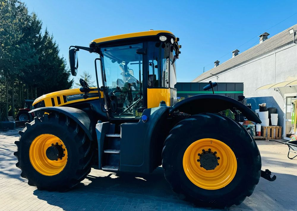 JCB Fastrac 4220 - Трактор: снимка 2 JCB Fastrac 4220 - Трактор: снимка 2