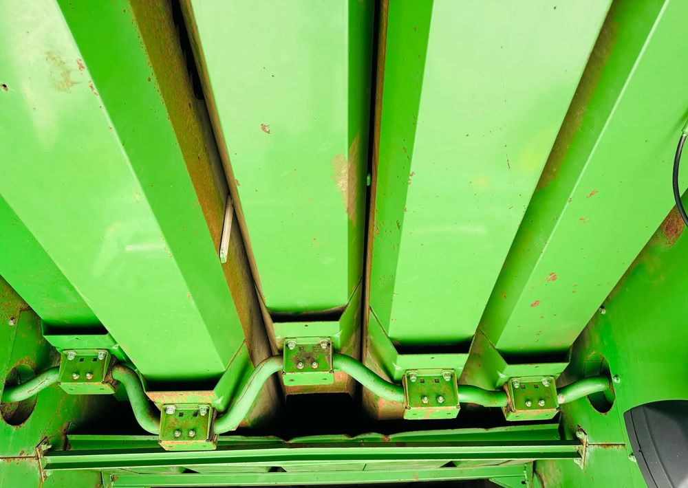 Зърнокомбайн John Deere 2254: снимка 20