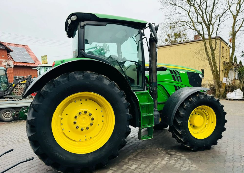 John Deere 6170R - Трактор: снимка 3 John Deere 6170R - Трактор: снимка 3
