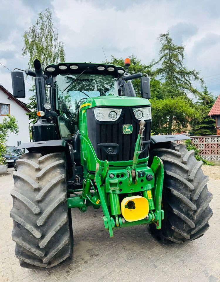 John Deere 6250R - Трактор: снимка 4 John Deere 6250R - Трактор: снимка 4