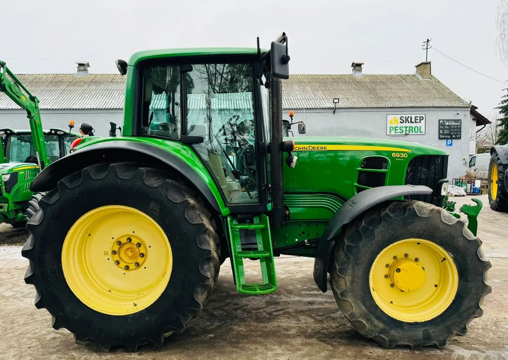 John Deere 6930 - Трактор: снимка 5 John Deere 6930 - Трактор: снимка 5
