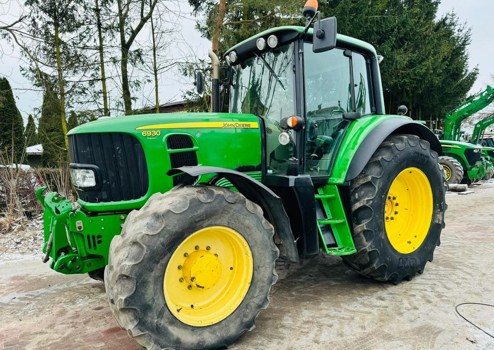 John Deere 6930 - Трактор: снимка 3 John Deere 6930 - Трактор: снимка 3