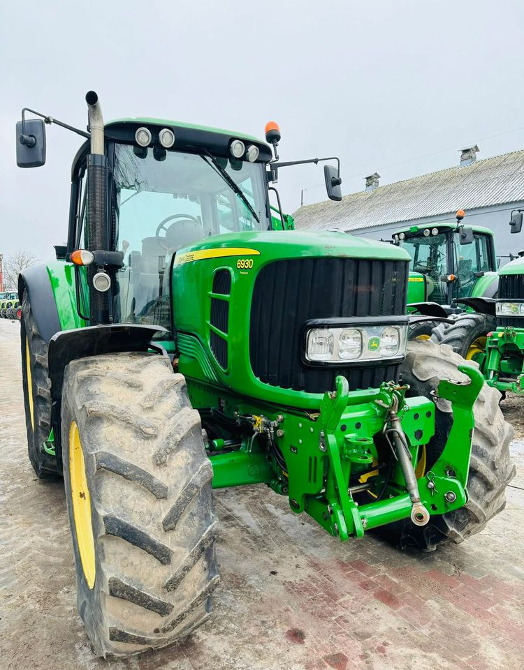 John Deere 6930 - Трактор: снимка 1 John Deere 6930 - Трактор: снимка 1