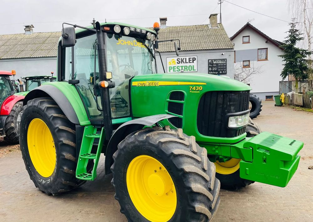 John Deere 7430 - Трактор: снимка 2 John Deere 7430 - Трактор: снимка 2