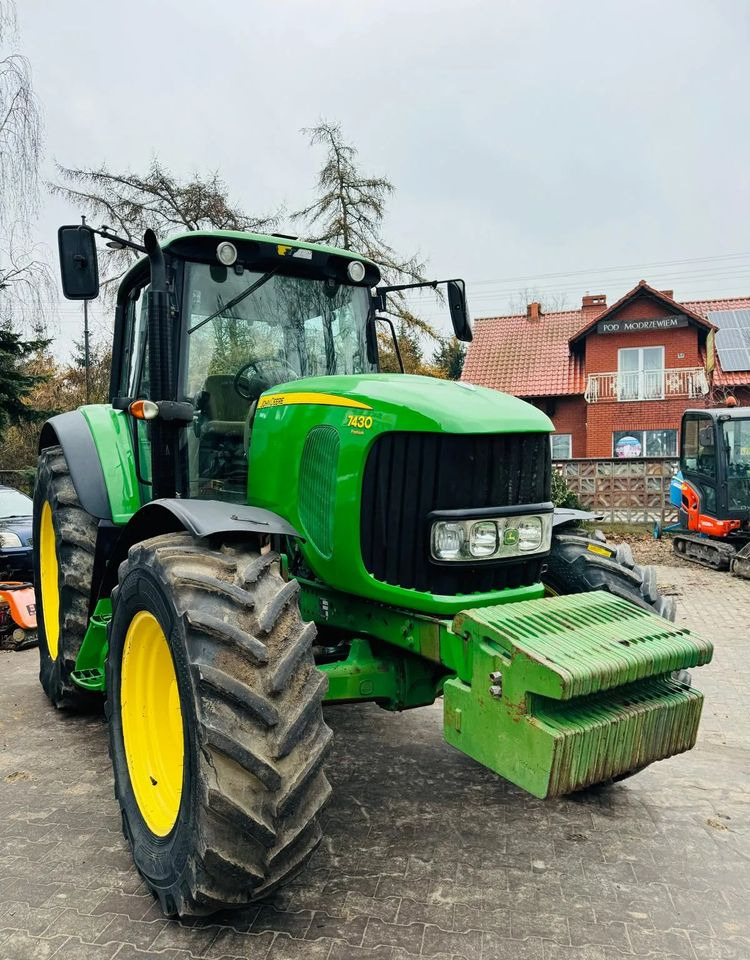 John Deere 7430 Premium - Трактор: снимка 2 John Deere 7430 Premium - Трактор: снимка 2