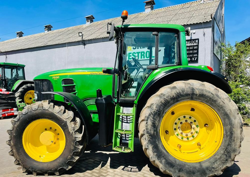 John Deere 7530 PREMIUM - Трактор: снимка 4 John Deere 7530 PREMIUM - Трактор: снимка 4