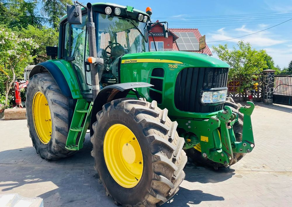 John Deere 7530 PREMIUM - Трактор: снимка 2 John Deere 7530 PREMIUM - Трактор: снимка 2