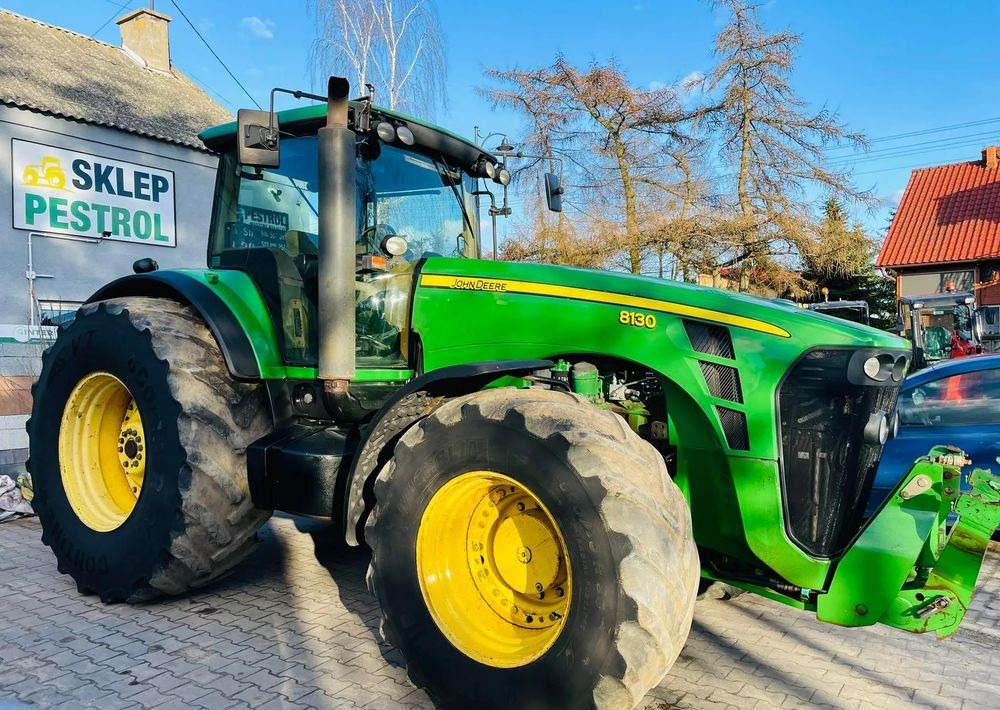 John Deere 8130 - Трактор: снимка 1 John Deere 8130 - Трактор: снимка 1