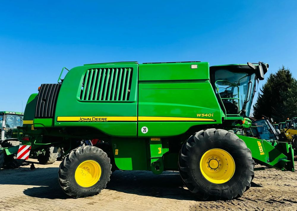 John Deere W540i - Зърнокомбайн: снимка 4 John Deere W540i - Зърнокомбайн: снимка 4
