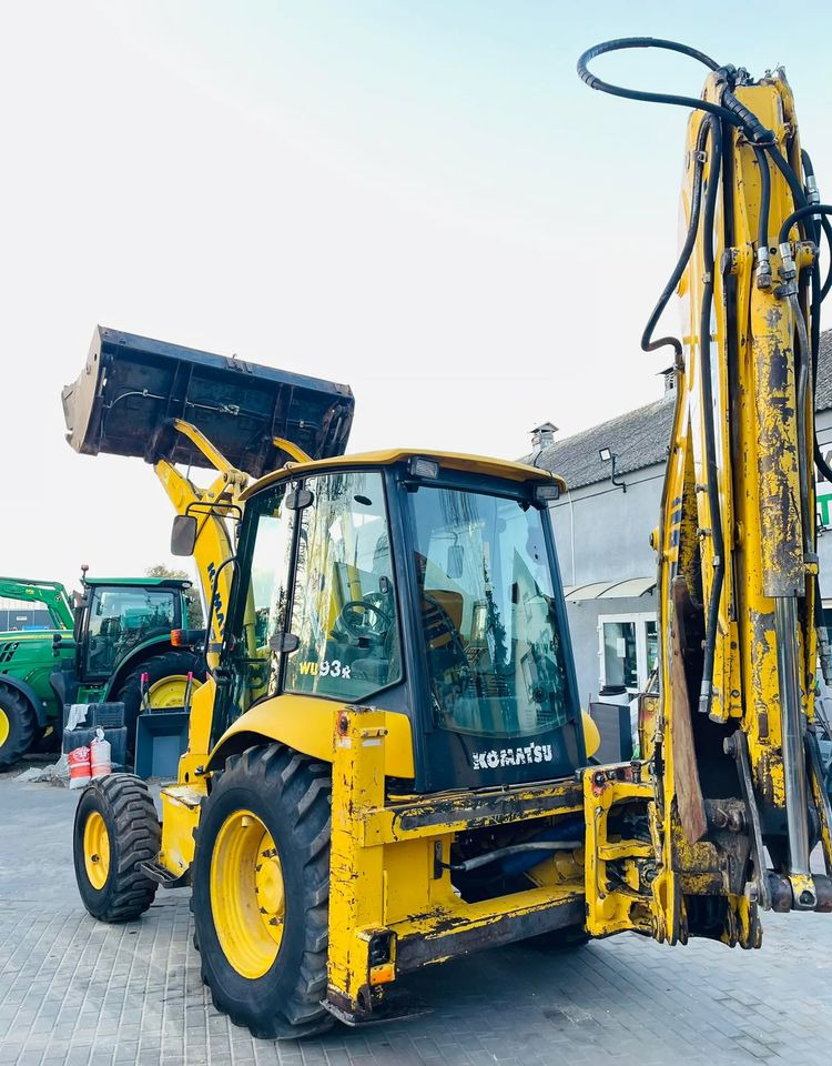 Komatsu WB93R - Багер-товарач: снимка 5 Komatsu WB93R - Багер-товарач: снимка 5