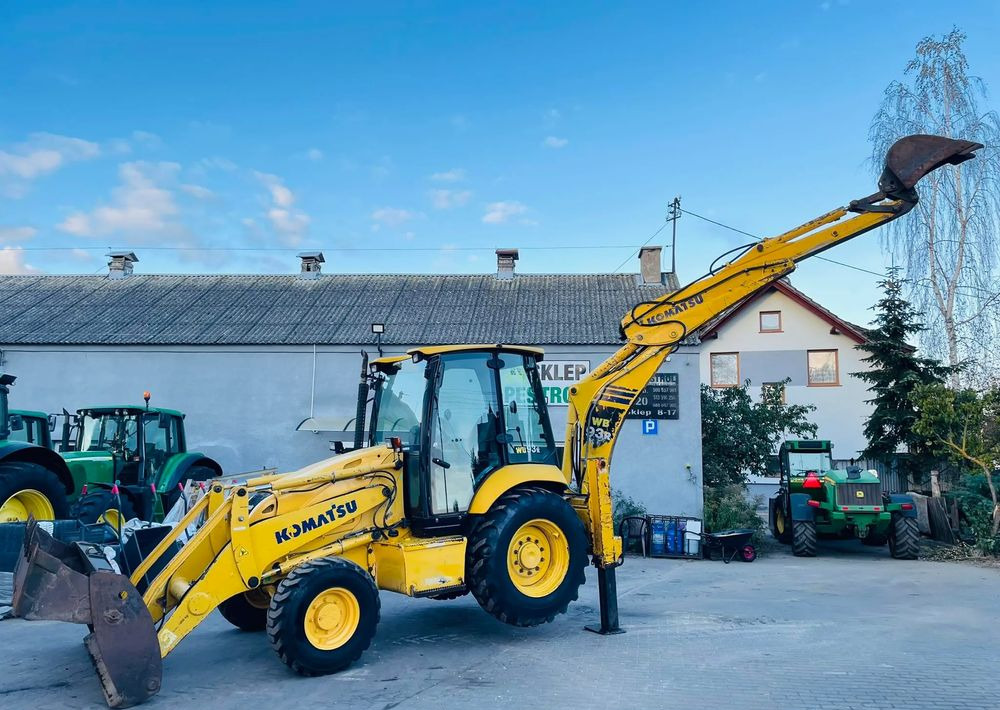 Komatsu WB93R - Багер-товарач: снимка 2 Komatsu WB93R - Багер-товарач: снимка 2