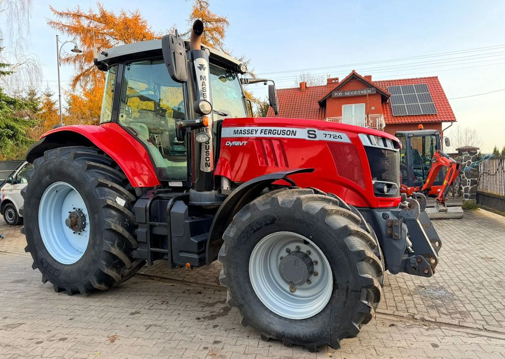 Massey Ferguson 7724 S - Трактор: снимка 2 Massey Ferguson 7724 S - Трактор: снимка 2
