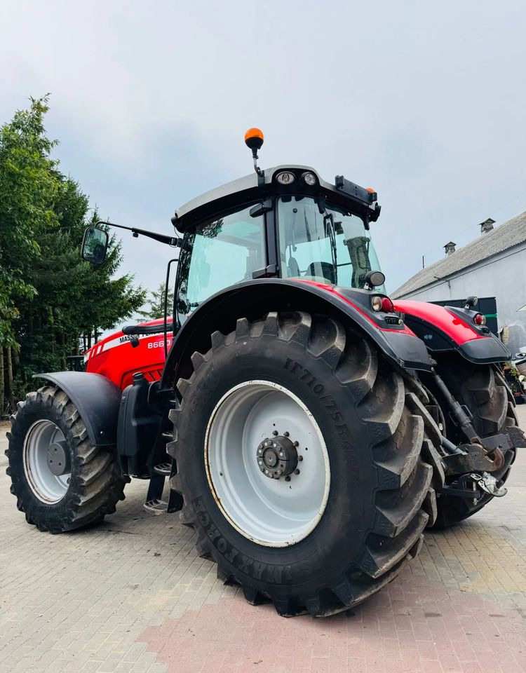 Massey Ferguson 8660 DYNA VT - Трактор: снимка 3 Massey Ferguson 8660 DYNA VT - Трактор: снимка 3