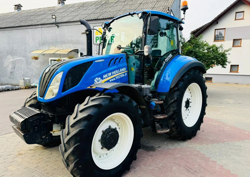 New Holland T5.110 - Трактор: снимка 2 New Holland T5.110 - Трактор: снимка 2