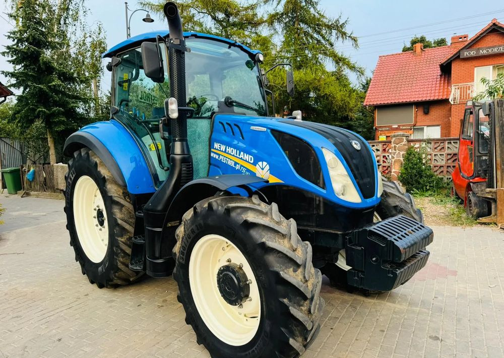 New Holland T5.110 - Трактор: снимка 5 New Holland T5.110 - Трактор: снимка 5