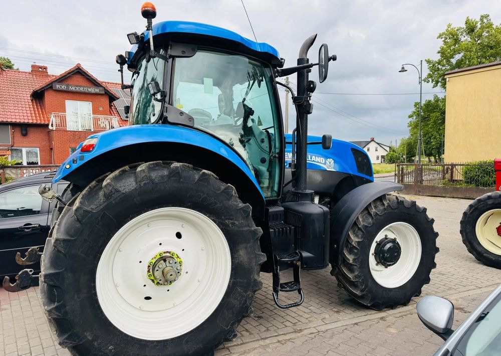 New Holland T7.210 - Трактор: снимка 5 New Holland T7.210 - Трактор: снимка 5