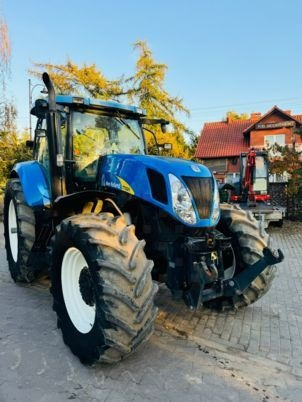 New Holland T7030 - Трактор: снимка 3 New Holland T7030 - Трактор: снимка 3