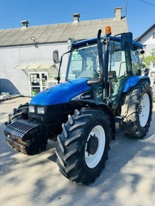New Holland TL90 - Трактор: снимка 2 New Holland TL90 - Трактор: снимка 2