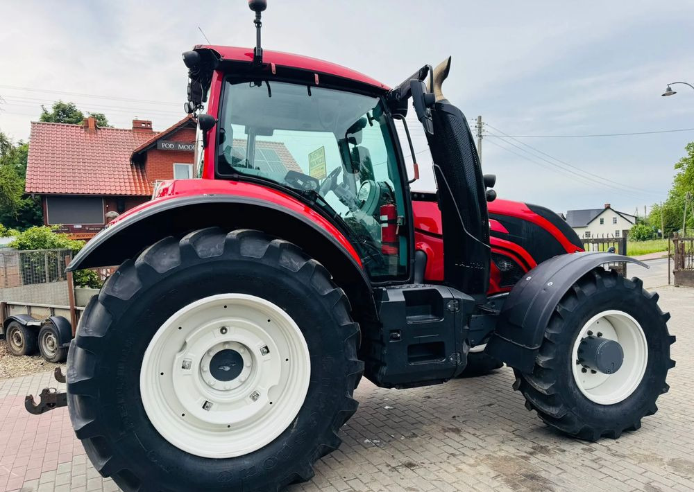 Valtra T154 - Трактор: снимка 3 Valtra T154 - Трактор: снимка 3