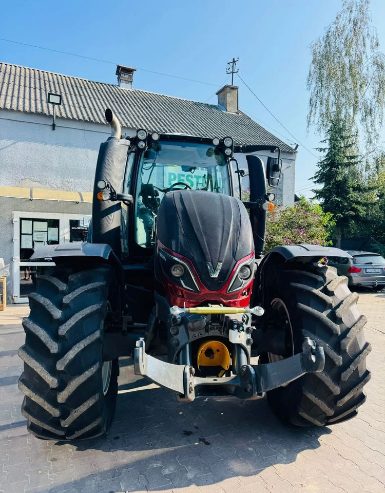 Лизинг на  Valtra T174 Versu Valtra T174 Versu: снимка 7