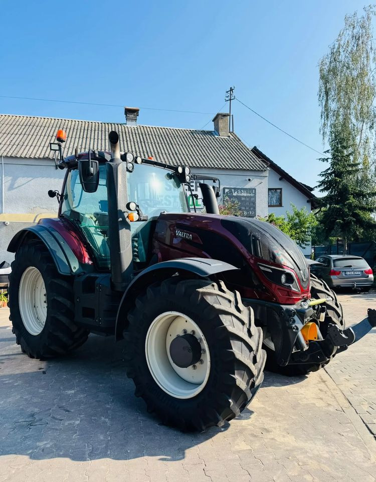 Лизинг на  Valtra T174 Versu Valtra T174 Versu: снимка 8