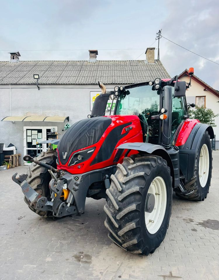Valtra T214 ACTIVE - Трактор: снимка 1 Valtra T214 ACTIVE - Трактор: снимка 1