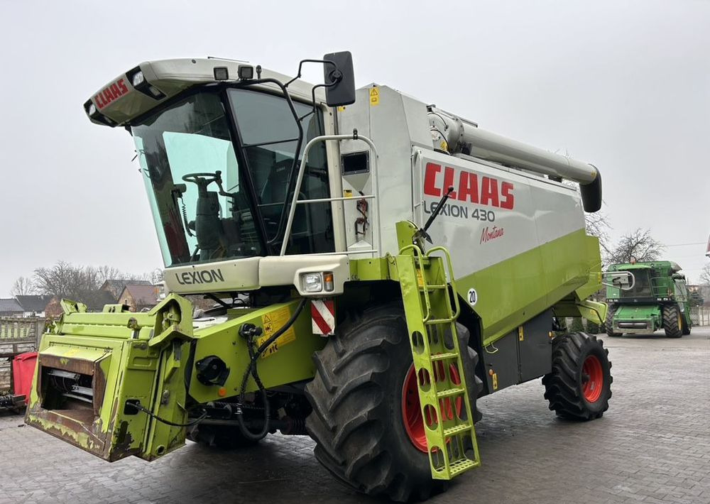 Claas Lexion 430 Montana - Зърнокомбайн: снимка 2 Claas Lexion 430 Montana - Зърнокомбайн: снимка 2