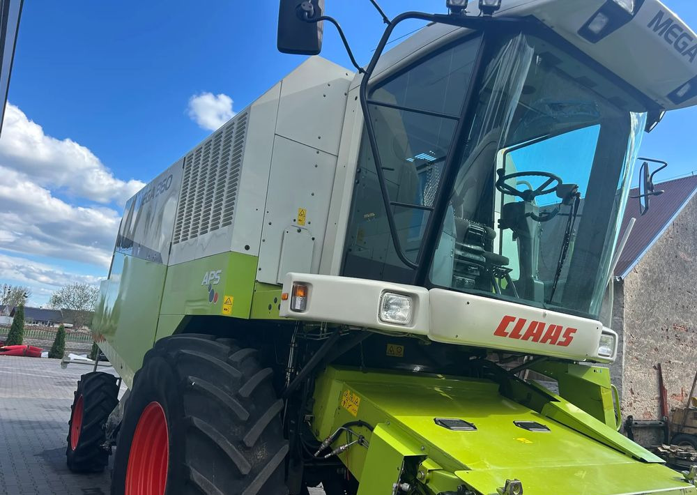 Claas Mega 360 - Зърнокомбайн: снимка 5 Claas Mega 360 - Зърнокомбайн: снимка 5