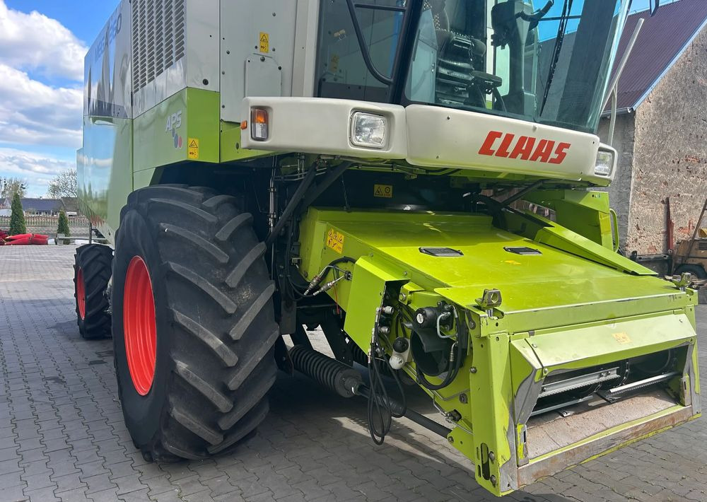 Claas Mega 360 - Зърнокомбайн: снимка 4 Claas Mega 360 - Зърнокомбайн: снимка 4